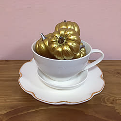 玄関/入り口/100均ハロウィン商品/ゴージャスパンプキン/メタリックかぼちゃ/ゴールドかぼちゃ...などのインテリア実例 - 2017-08-20 07:41:21