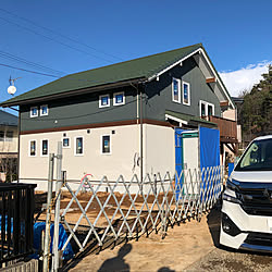 部屋全体/モスグリーンとミストアイボリー/貼り分け/オール ガルバ/ガルバリウム...などのインテリア実例 - 2018-02-20 08:07:16