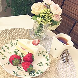 キッチン/おうちcafe/観葉植物/花のある暮らし/ホワイト化したい...などのインテリア実例 - 2017-05-26 22:27:47