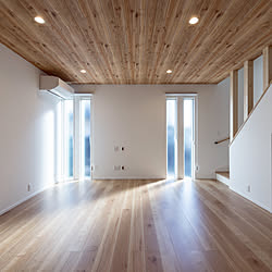 壁紙 サンゲツ ターコイズブルーの壁紙 あかりとり窓 壁 天井 などのインテリア実例 17 09 08 13 24 53 Roomclip ルームクリップ