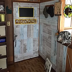 部屋全体/マスキングテープ/こくばんしーと/セリアリメイクシート/古い家...などのインテリア実例 - 2017-07-06 12:18:40