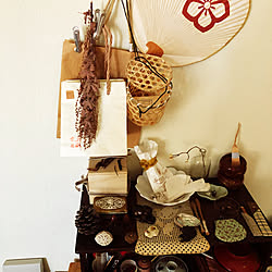 木ノ実色々/昭和初期のシャーレー/鮑貝殻/フランスアンティーク糸巻き/幕末着物地菓子きり入れ...などのインテリア実例 - 2019-11-11 08:54:39