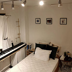 ベッド周り/賃貸/ピアノのある部屋/一人暮らし/8畳...などのインテリア実例 - 2020-11-12 23:29:20