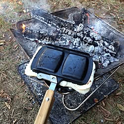 スノーピーク キャンプ道具 ナチュラルインテリア 壁紙屋本舗 窓枠diy などのインテリア実例 19 09 26 15 36 03 Roomclip ルームクリップ