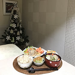 キッチン/いつもだいたいこんな感じ/今日の夕食/絵のある暮らし/クリスマスツリー...などのインテリア実例 - 2017-11-30 20:43:31