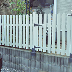 カインズホーム 目隠しフェンス 玄関 入り口 サンドベージュ ウッドフェンスのインテリア実例 18 05 18 56 06 Roomclip ルームクリップ