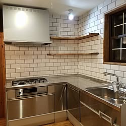 壁面収納 サブウェイタイル 海外ドラマ好き L型 キッチン ステンレスキッチン などのインテリア実例 19 06 10 14 12 Roomclip ルームクリップ 壁面収納 サブウェイタイル 海外ドラマ好き L型 キッチン ステンレスキッチン などのインテリア実例 19 06 10 14 12 Roomclip ルームクリップ