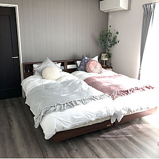 寝室 シングルベッド2台のおすすめ商品とおしゃれな実例 ｜ RoomClip