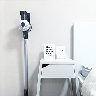 ベッド周り/白黒グレー/Dyson/ダイソン掃除機/ダイソン...などのインテリア実例 - 2016-03-05 17:07:23