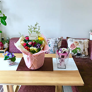 部屋全体/ソープフラワー♪/花の寄せ植え/お誕生日プレゼント♡/花のある暮らし...などのインテリア実例 - 2019-02-25 12:47:04