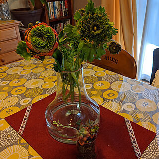 机/花瓶のお花/植物のある暮らし/癒やし♡/花のある暮らし+..・* ❁...などのインテリア実例 - 2020-02-29 07:14:56