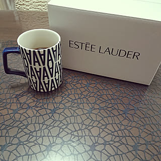 部屋全体/マンション/かりもくダイニングテーブルセット/クリスマスプレゼント/ESTEE LAUDER...などのインテリア実例 - 2018-11-28 10:13:48