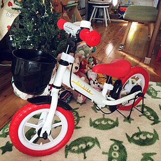 リビング/キックバイク/クリスマスプレゼント/次女3歳/フォロー&いいね ありがとうございます♡...などのインテリア実例 - 2016-12-19 12:31:53
