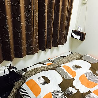 ベッド周り/寝室は落ち着いた雰囲気に/ダークブラウンのインテリア実例 - 2017-02-14 00:10:21