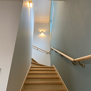 階段 アクセントクロス グリーンのおしゃれなインテリアコーディネート レイアウトの実例 Roomclip ルームクリップ
