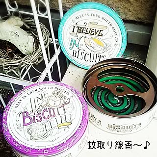 玄関/入り口/缶が好きッ★/蚊取り線香入れ/カルディ/アース製薬のに限る...などのインテリア実例 - 2015-07-02 16:39:57