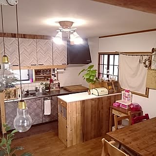 部屋全体/中古一戸建て/壁紙屋本舗/ヘリンボーン/木目調壁紙...などのインテリア実例 - 2017-01-31 07:38:38