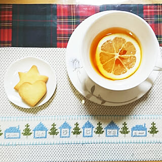 リビング/クリスマス/クリスマスのテーブルセンター/おうちカフェ/ナチュラル可愛いが目標❤️...などのインテリア実例 - 2017-12-23 21:18:41