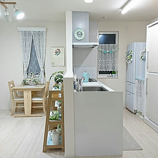 部屋全体/冷蔵庫リメイク/五徳は使う時だけ出します/電気ケトル以外の家電はすべて収納/ハンドメイド...などのインテリア実例 - 2019-03-15 23:16:21