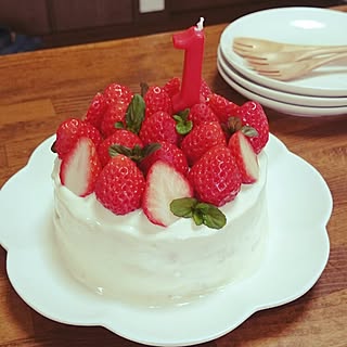 棚/birthday cake/手作りお菓子/Instagram→chiichi03/バースデーケーキのインテリア実例 - 2016-04-08 14:21:55