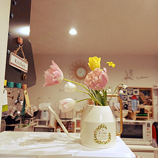 部屋全体/庭の花を飾る/サリュの雑貨/キッチンが好き♡/はながすき...などのインテリア実例 - 2022-04-26 19:50:42