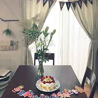 部屋全体/今年はカスタードも入れたよ/お花のある暮らし/レッツパーリー/手作りケーキ...などのインテリア実例 - 2017-06-17 17:23:34
