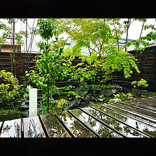 大雨/雑木林風の庭/雑木林な庭/ウッドロングエコ仕上げ/青森ヒバの縁側...などのインテリア実例 - 2022-08-04 21:38:17