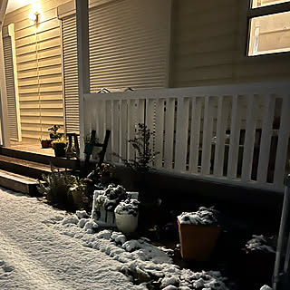 ラップサイディング/雪景色の庭/アメリカンハウス/カバードポーチ/アメリカンヴィンテージ...などのインテリア実例 - 2022-01-06 21:11:07