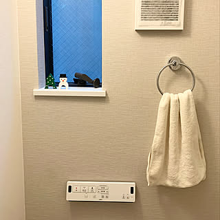 アクセントクロス/窓際に/シンプルに飾る/見て頂きありがとうございます⑅︎◡̈︎*/バス/トイレのインテリア実例 - 2022-11-20 10:10:40