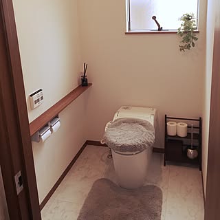 バス/トイレ/トイレットペーパー見せる収納/トイレマット/トイレカバー/フェイクグリーンのインテリア実例 - 2017-07-14 10:02:44