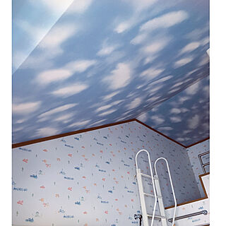ロフトのある部屋/子供部屋/天井に白い雲/青空の壁紙/イベント参加用...などのインテリア実例 - 2020-05-30 18:23:15