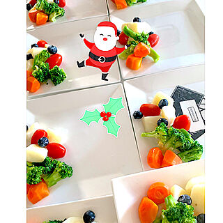 サラダ/クリスマスパーティー準備中/感謝です♥️⤴️/お料理作ります/キッチンのインテリア実例 - 2022-12-25 11:29:35