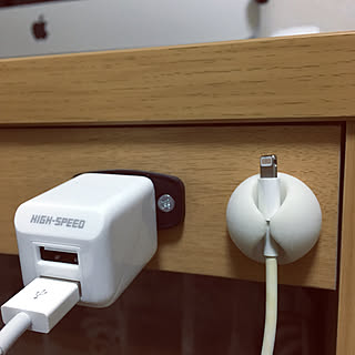 100均 充電器のおしゃれなアレンジ 飾り方のインテリア実例 Roomclip ルームクリップ