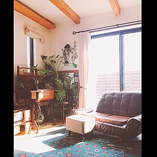 部屋全体/連投すみません(｡><)/アンティークミシン/植物のある暮らし/漆喰壁...などのインテリア実例 - 2017-01-16 12:43:11