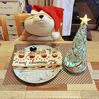 今年も手作りケーキでクリスマス/ディスプレイコーナー/シンプル/シンプルに暮らしたい/カフェ風インテリア...などのインテリア実例 - 2020-12-25 17:07:10