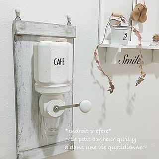 リビング/アンティークが大好物♡/カフェ化計画/作家さんの作品♡/ｱﾝﾃｲｰｸｺｰﾋｰﾐﾙ風...などのインテリア実例 - 2016-03-30 01:00:33