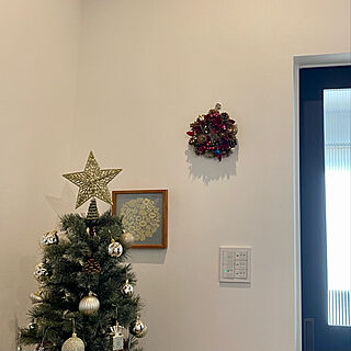 クリスマスリース/クリスマスツリー150cm/リクシル室内ドア/クリスマス/ナチュラル...などのインテリア実例 - 2022-12-09 07:04:09