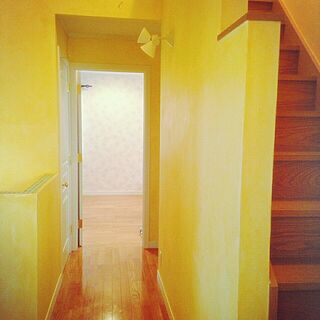 部屋全体/黄色い壁/ロフトへの階段/二階の廊下のインテリア実例 - 2015-02-27 17:08:17