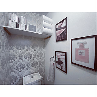 アートポスター/トイレの壁/グレー×ホワイト/大理石調の床/バス/トイレ...などのインテリア実例 - 2020-11-27 23:11:49
