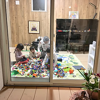 部屋全体/おもちゃ部屋/LEGO/ピアノがある部屋/DIY...などのインテリア実例 - 2018-03-04 23:29:24