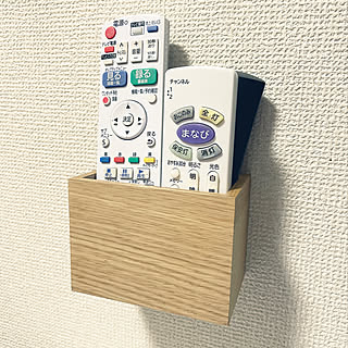 壁につけられる家具/一人暮らし/壁収納/リモコン収納/無印良品...などのインテリア実例 - 2021-12-08 15:14:01