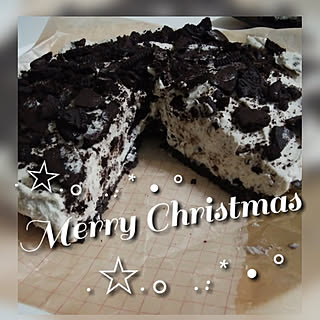 クリスマス/オレオチーズケーキ/クリスマスケーキ/手作り/Merry Christmas✨...などのインテリア実例 - 2017-12-24 20:41:11