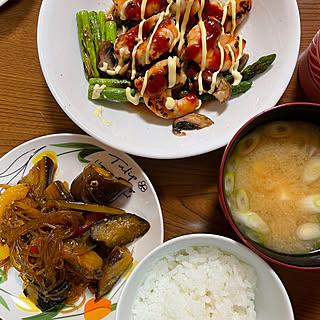 キッチン/豆腐とネギの味噌汁/えびとアスパラとマッシュルーム炒め/麻婆茄子/曇り9℃...などのインテリア実例 - 2024-04-04 20:56:17