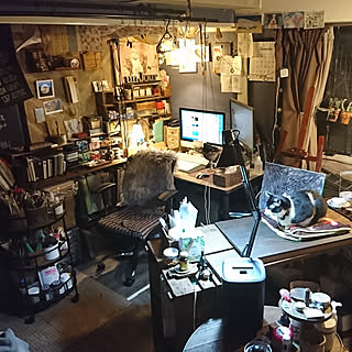 部屋全体/CRASH GATEの板/ワークスペース/デスク/木箱...などのインテリア実例 - 2020-11-21 23:42:57