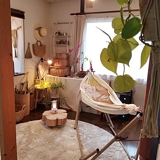 部屋全体/リラックスタイム/観葉植物のある暮らし/かごが好き/切り株...などのインテリア実例 - 2023-03-22 17:13:11