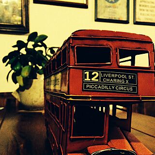 よく見たらバスの上のとこにバスサイン/ロンドンバス/ペペロンチーノ/アーリオオーリオ/海老とバジルのペペロンチーノのインテリア実例 - 2014-11-02 02:08:12
