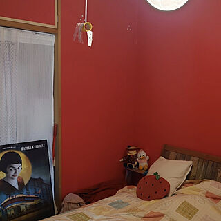 ベッド周り/寝室/赤色好き/アメリ/赤い壁紙...などのインテリア実例 - 2022-10-07 19:31:37