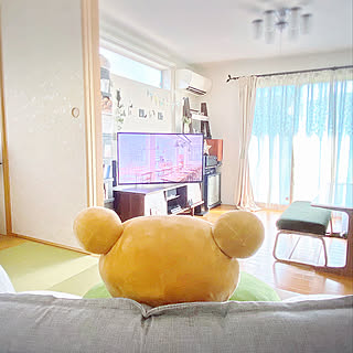 テレビ周り/壁付けテレビ/2×4材でDIY/角度が変えられる壁付け金具/DIY...などのインテリア実例 - 2020-09-27 11:54:04