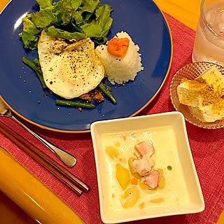 机/ダイソー/おうちスイーツ/毎度お馴染みの、我が家の夕食♡/ナチュラルKitchen...などのインテリア実例 - 2014-10-16 21:35:08