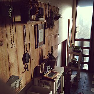 壁/天井/アンティーク/変化なしの板壁/DIY/多肉植物...などのインテリア実例 - 2015-03-02 07:21:43